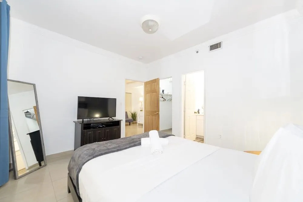 Ocean Drive Apartment Suites in Miami Beach