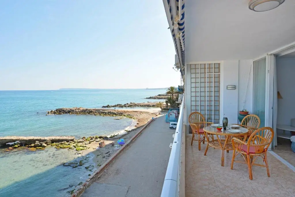 Beachside Apartment