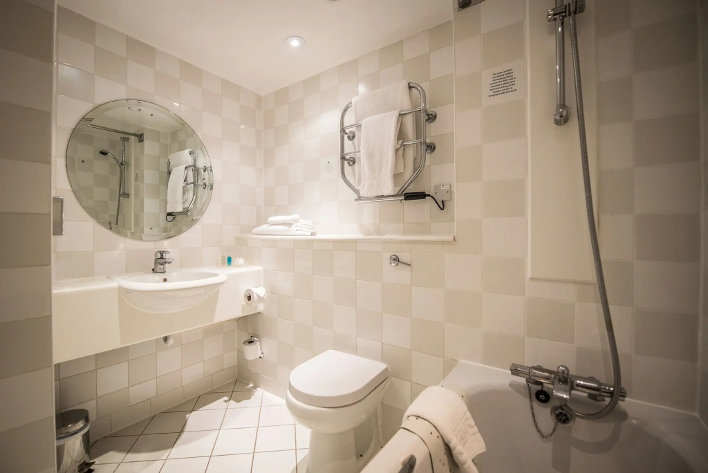 Holiday Inn Cambridge, an IHG Hotel