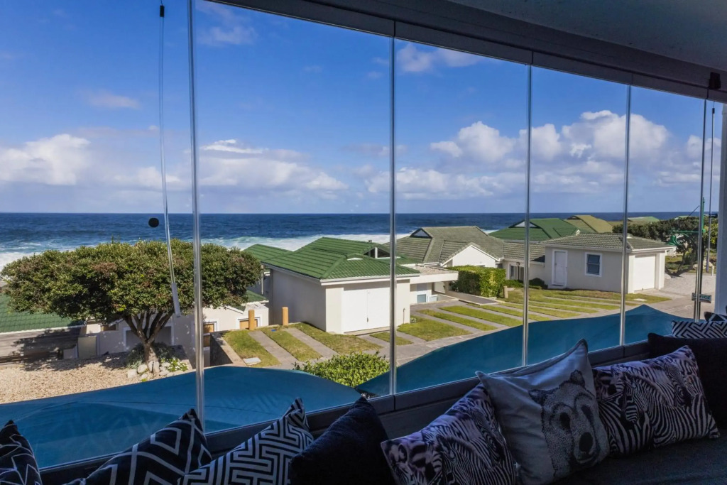 67 Whale Rock Estate, Hermanus