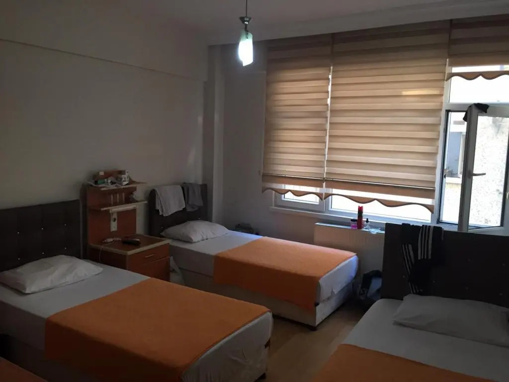 Otel Sari