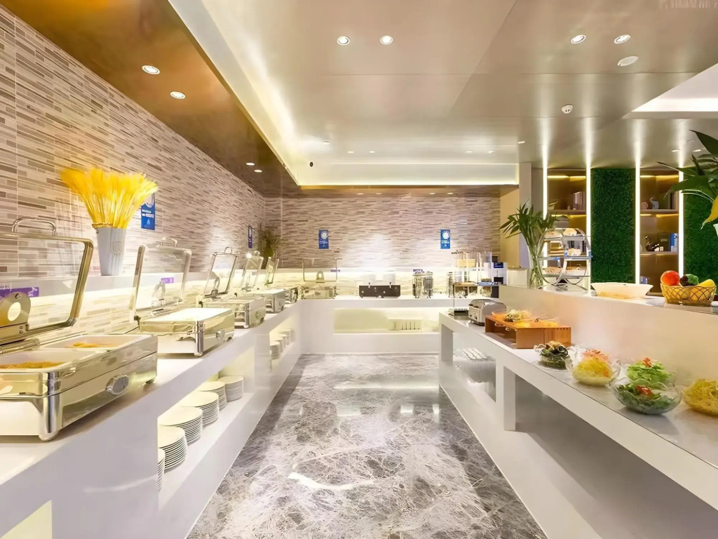 Lavande Hotel(Baicheng Railway Station Pedestrian Street)