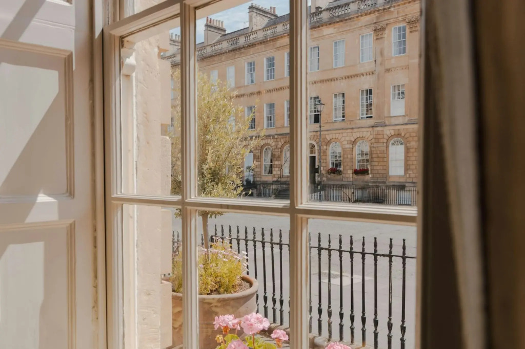 No 15 by GuestHouse, Bath