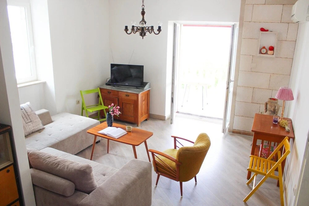 Apartment With 2 Bedrooms in Postira, With Wonderful sea View, Furnish