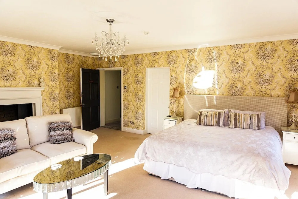 Kateshill House Bed & Breakfast