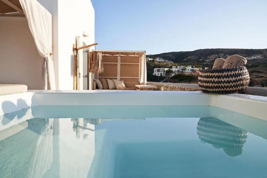 Volcano Luxury Suites Milos