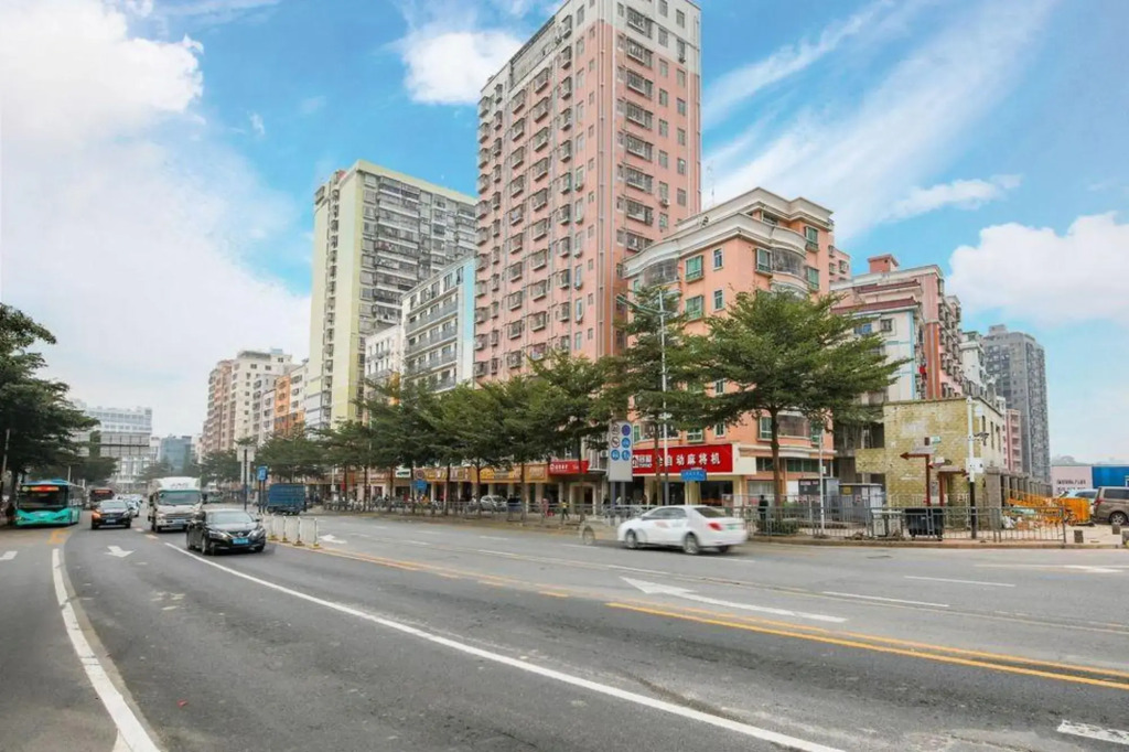Wanshi Chang Anshun Express Apartment (Shenzhen North Railway Station)