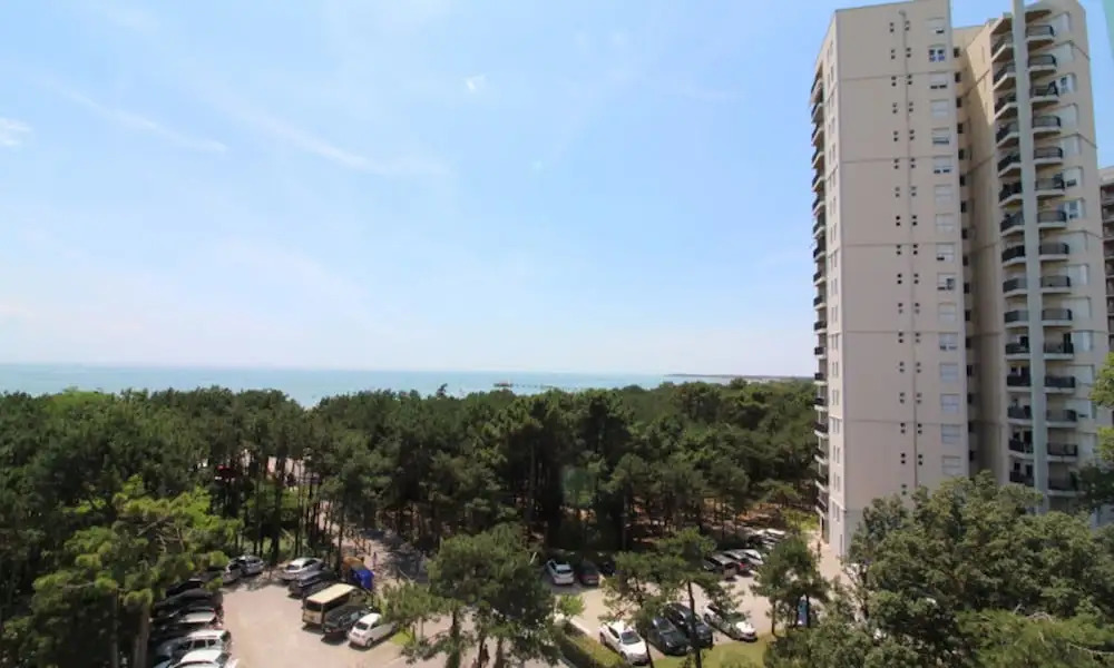 Spacious Apartment With sea View