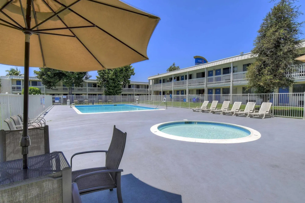 Motel 6-Claremont, CA