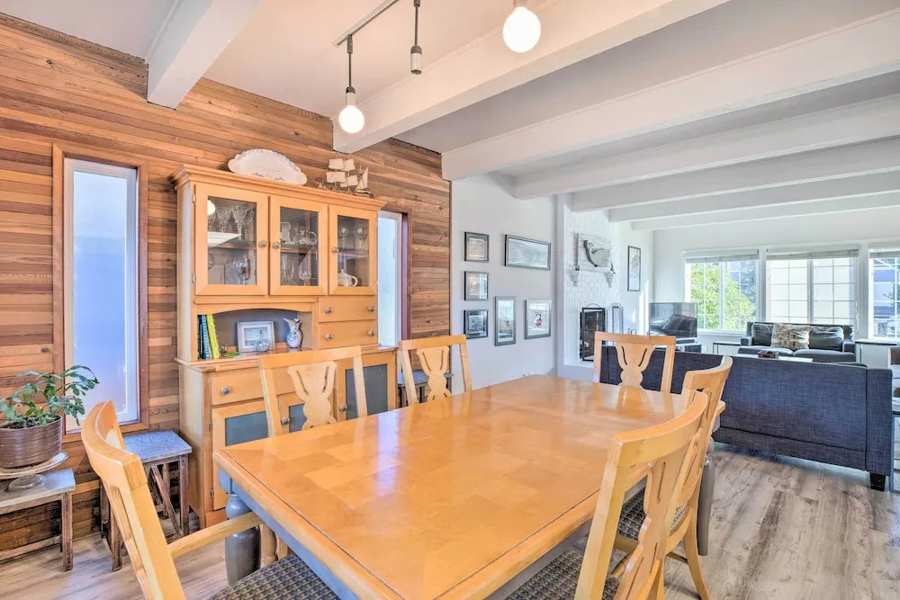 Pet-Friendly Rockaway Beach Home w/ Fire Pit