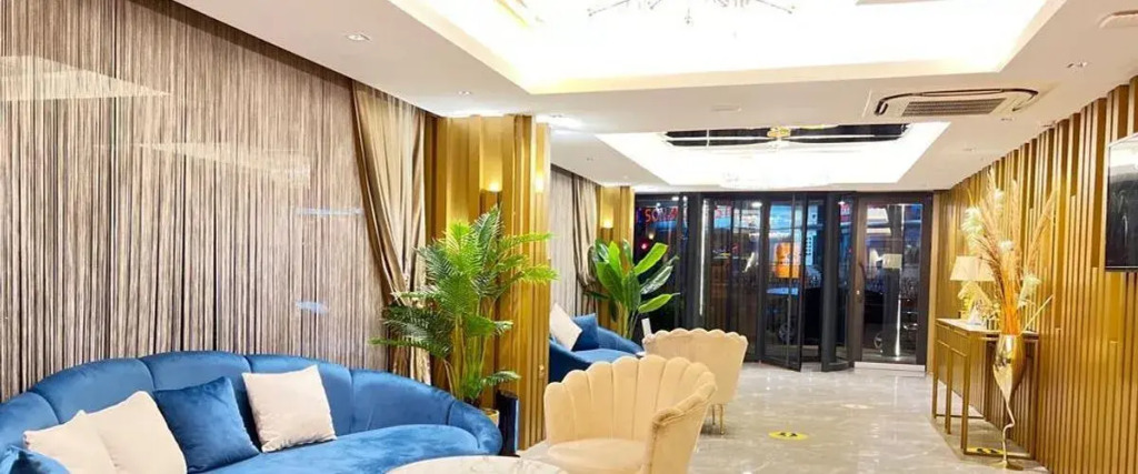 Convert Hotel