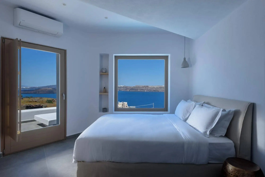 Earino Suites and Villa