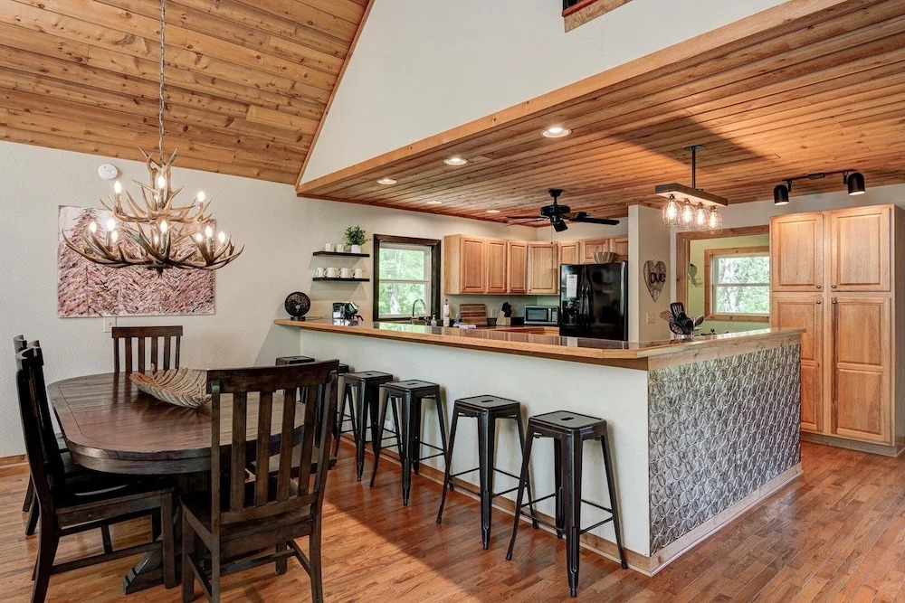 Asheville Town 3 Bedroom Cabin