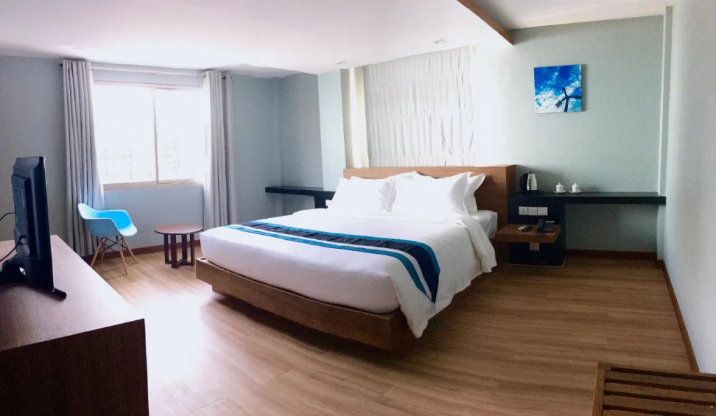 Hotel Azure