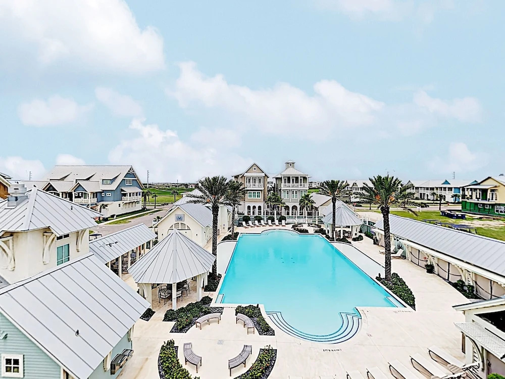 Palmilla Pearl: Pool, Beach & Golf Course View 3 Bedroom Home