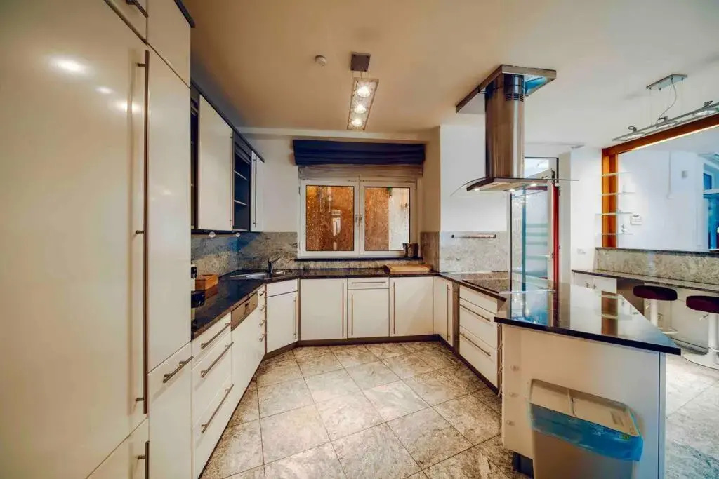 Wagner Stays - Miami Lovely romantic Garden apartment with whirlpool