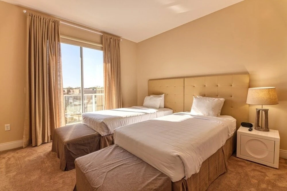 The Magic Townhouse 3 Bedroom Townhouse by Redawning