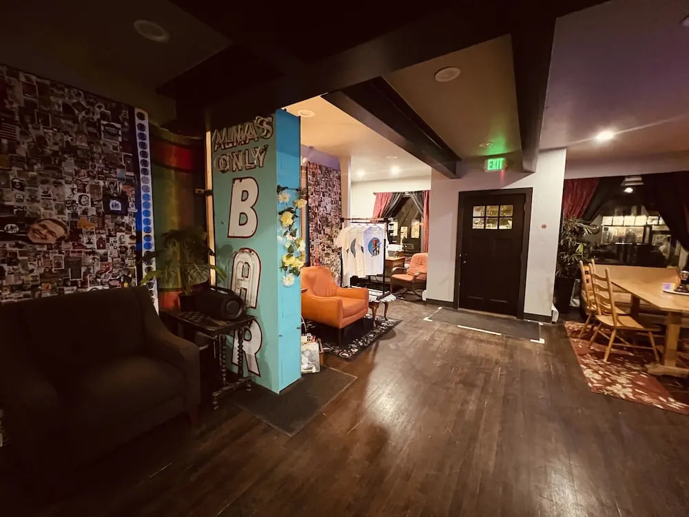Treeline Hostel