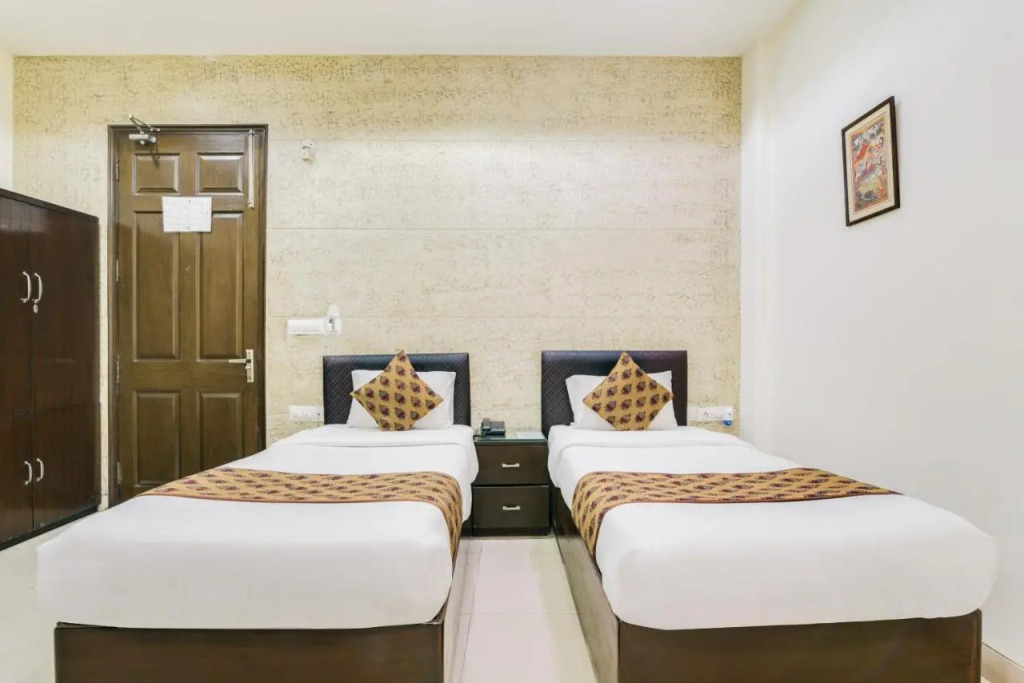 Cosy Grand, Chanakyapuri by The Cosy Hotels