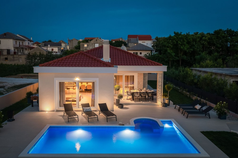 Villa Eleni ZadarVillas