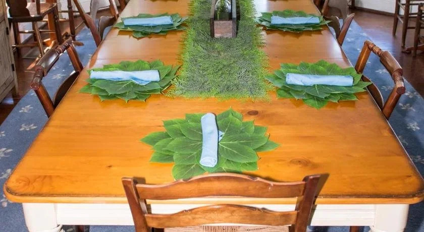 Pecan Tree Inn