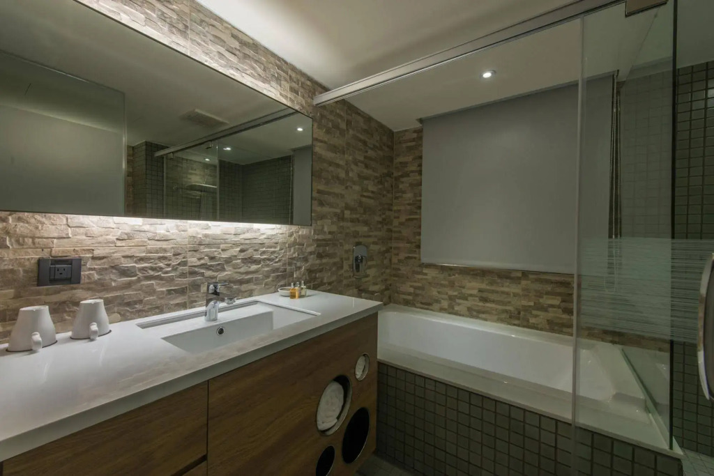 Simple + Hotel