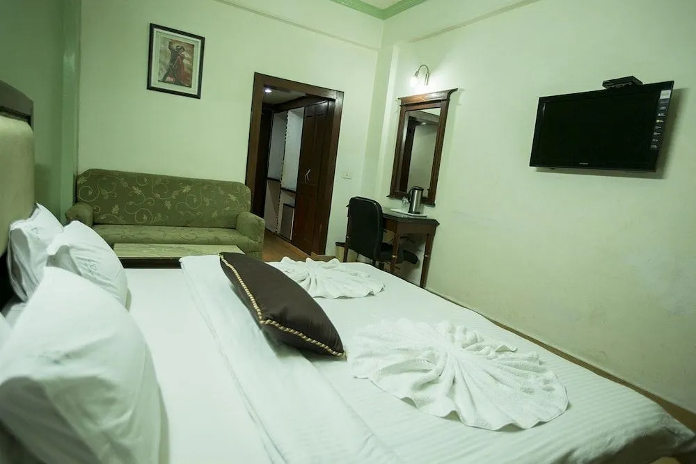 Hotel Deep Avadh