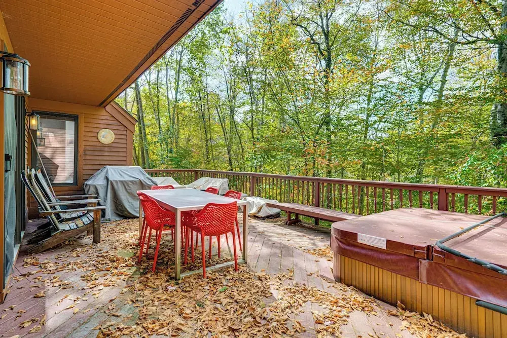 6 Mi to Okemo! Family Townhome in Lakeside Resort