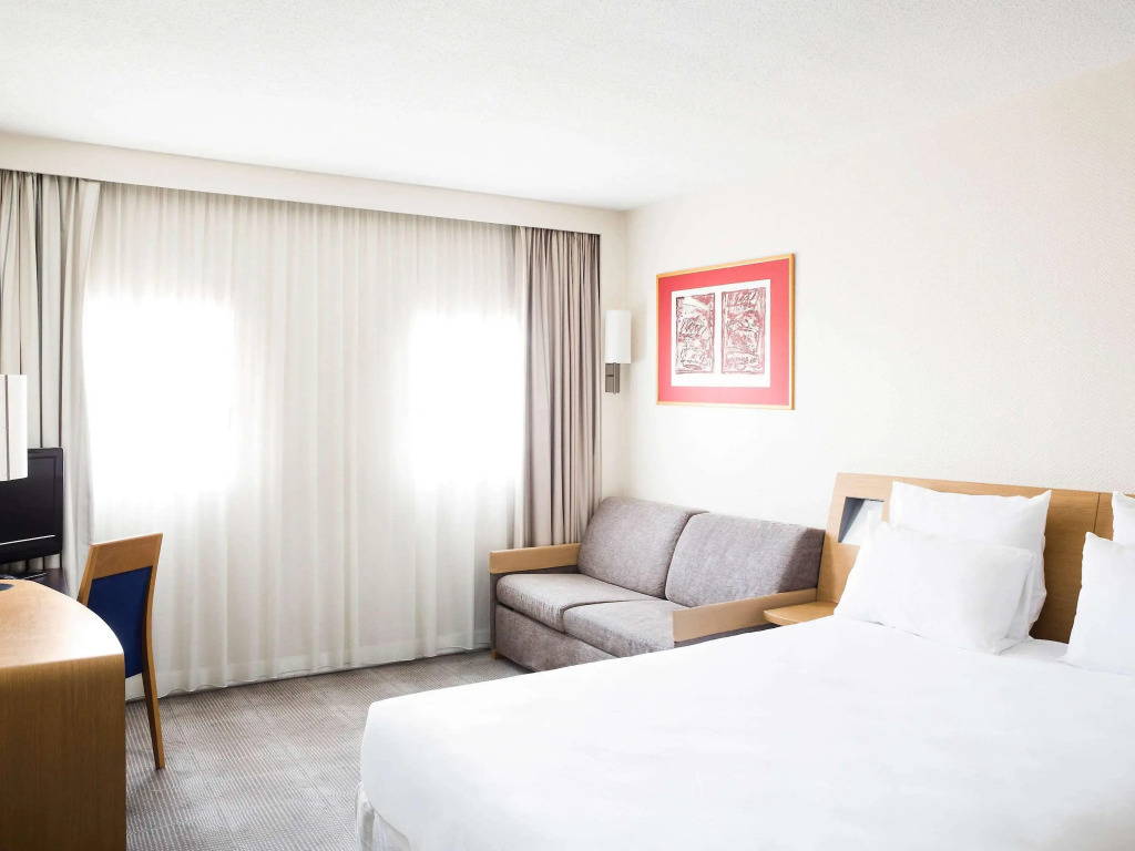 Novotel London Heathrow Airport M4 Jct. 4