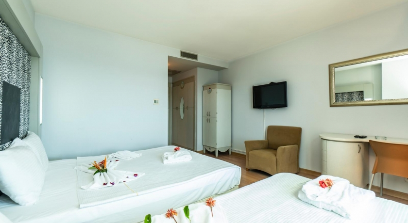 Mar Beach Hotel