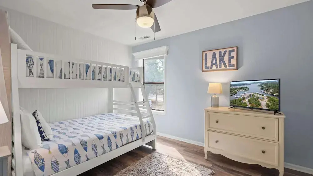 Indian Pointe Lake View Pets!