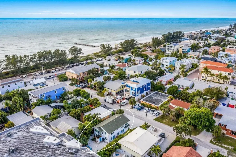 Mermaid Tale 2 Bedroom Condo by RedAwning