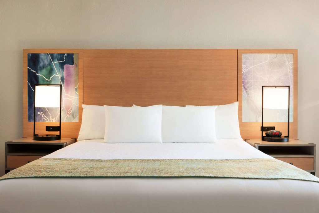 Surfbreak Virginia Beach Oceanfront, an Ascend Collection Hotel