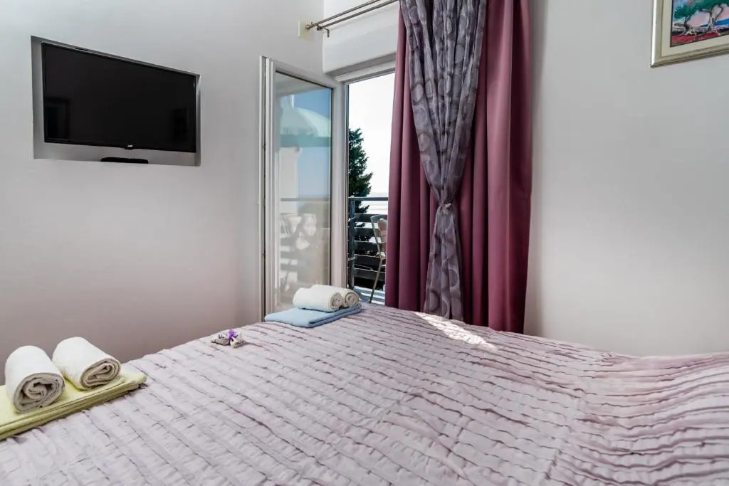 Apartments Tolic