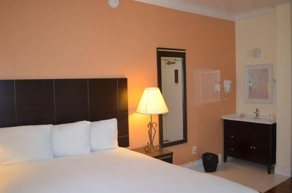 Post Hotel