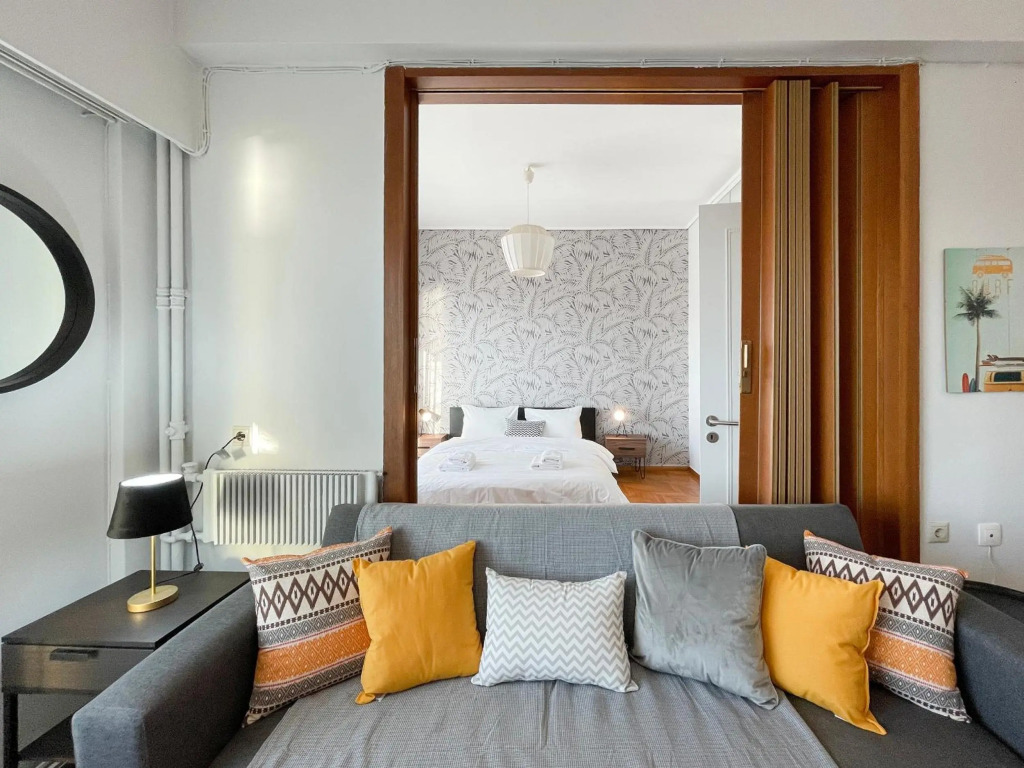Eolou Sea View 60sqm apt in Paleo Faliro