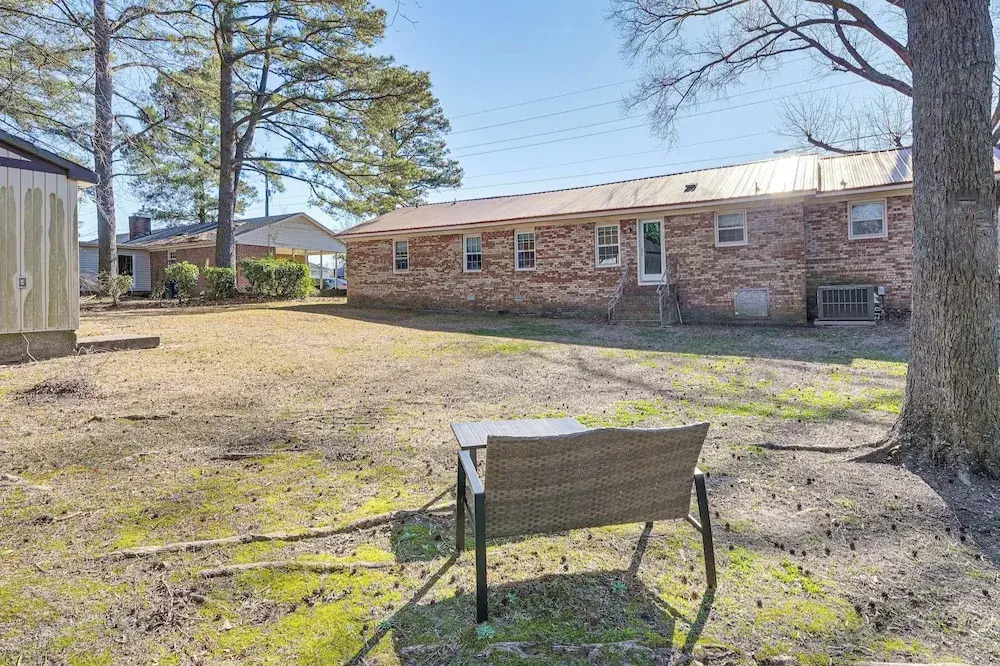 Greenville Home: 2 Mi to Downtown! 1 Mi to Ecu!