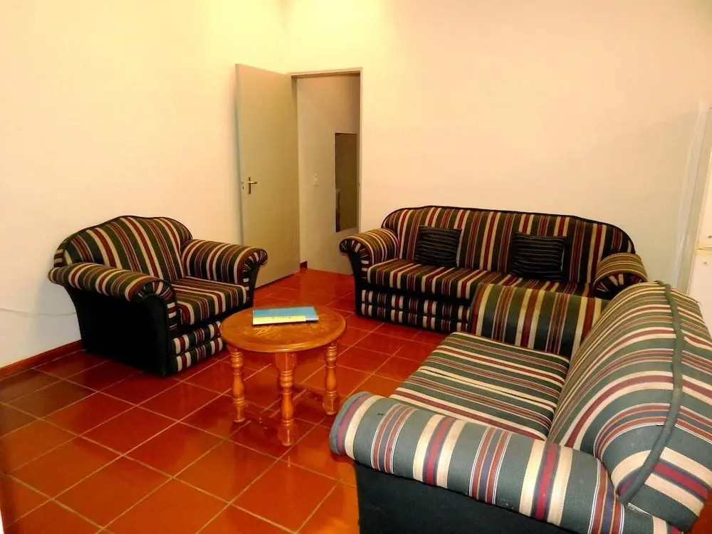 Rocky Shore Guesthouse