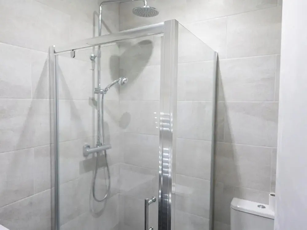 Chic City Apartment in Wallington