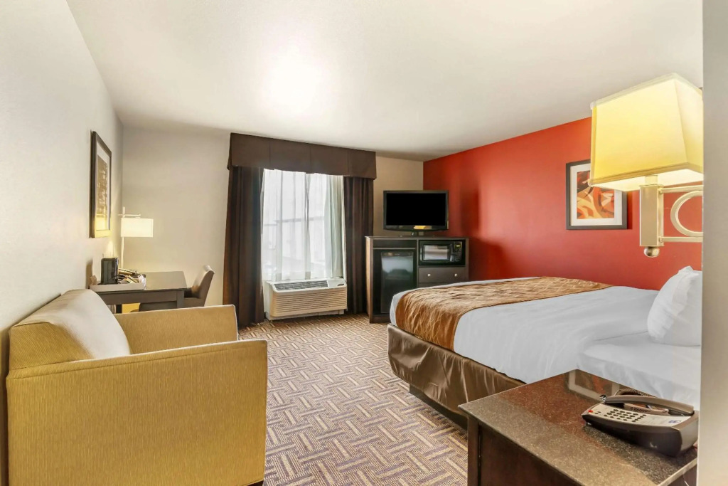 Legend Hotel Minot