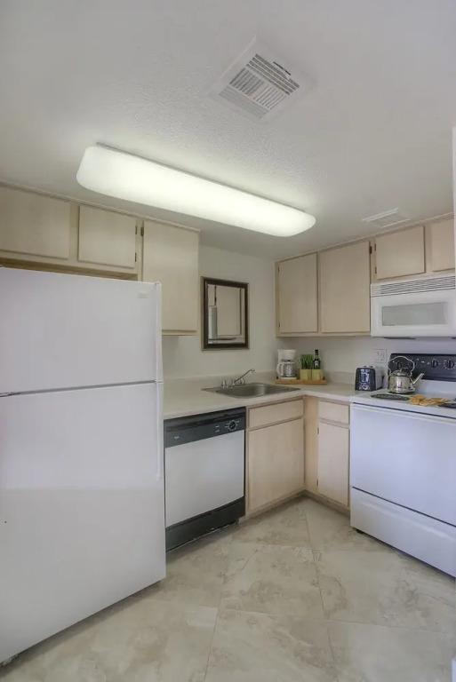 226 Fully Furnished with WiFi by RedAwning