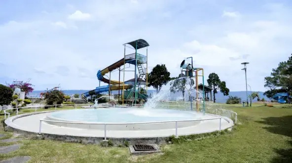 Bobocabin Patra Parapat, Toba