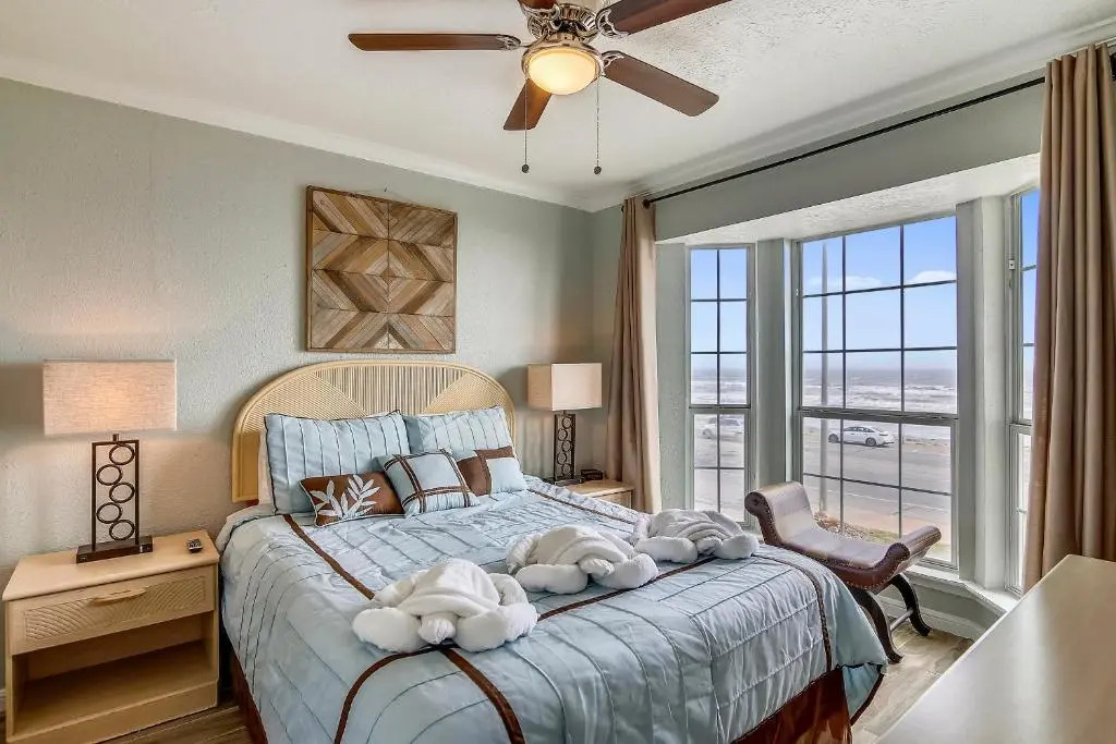 Room with a View by Ryson Vacation Rentals