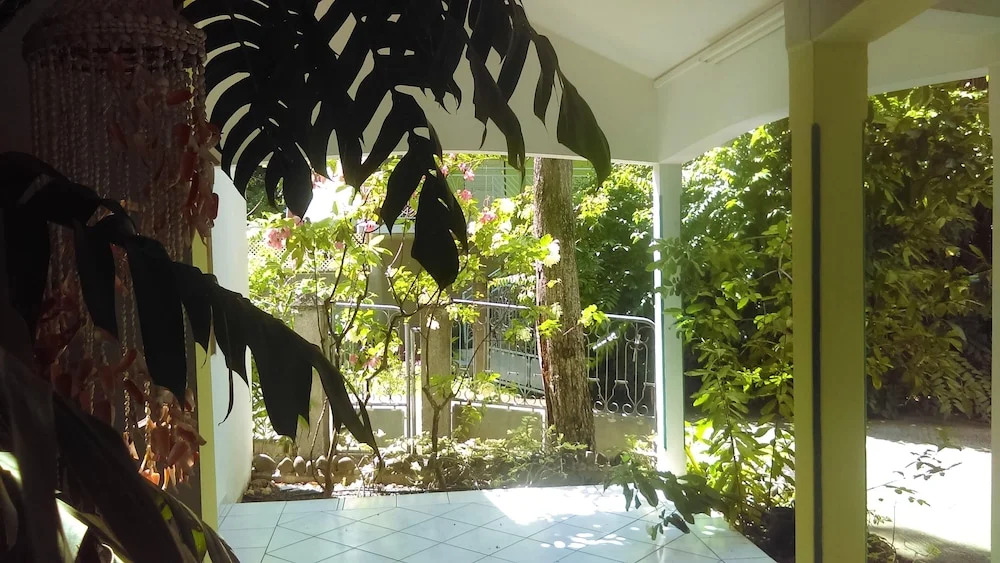 Property With One Bedroom In Pointe Noire With Enclosed Garden And Wifi 900M From The Beach