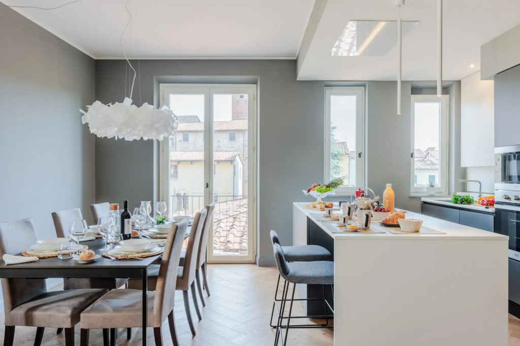Casa Grey Contemporary Penthouse
