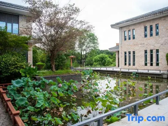 Shanshui Residence Resort Hotel