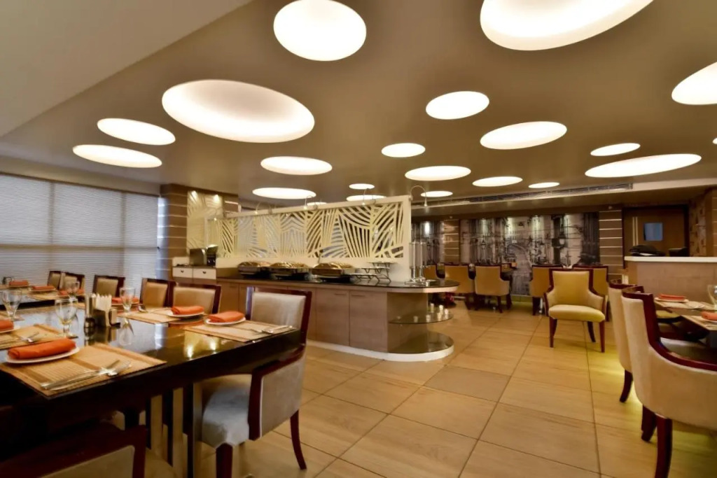 Hotel Kama International