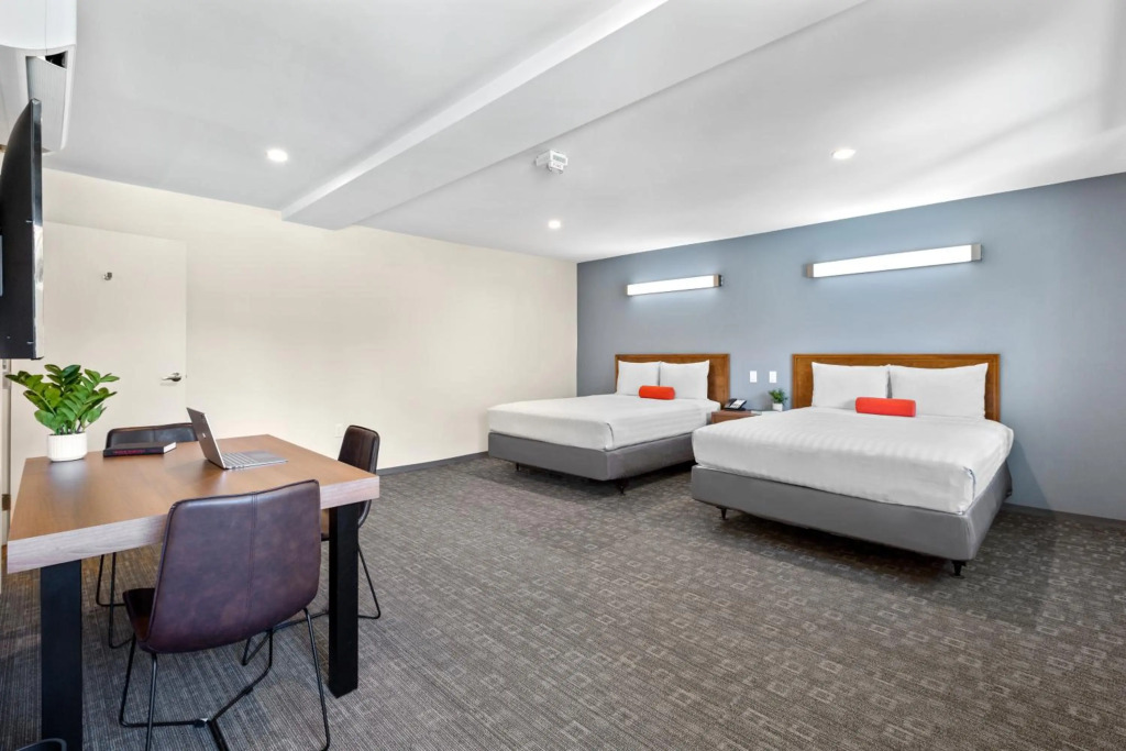Nob Hill Hotel