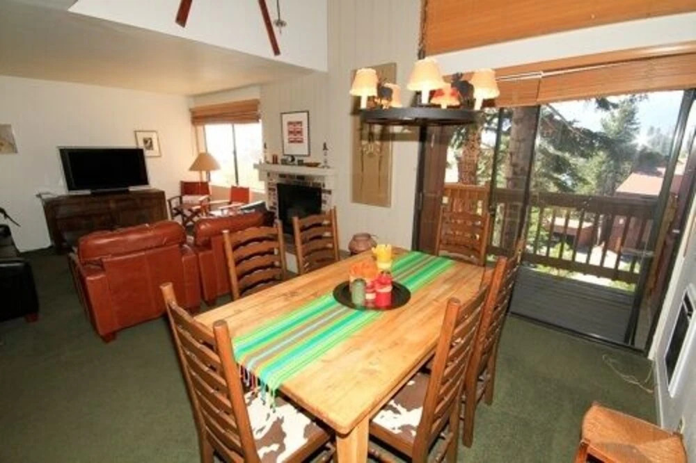 Mammoth Ski & Racquet Club #121 2 Bedrooms 2 Bathrooms Condo