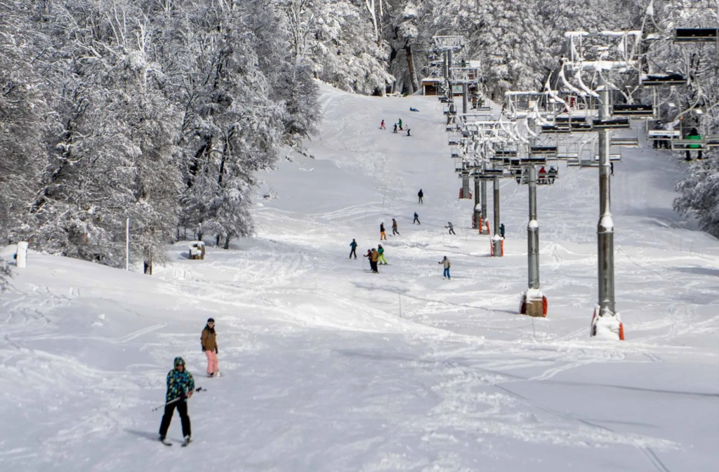 El Refugio Ski & Summer Lodge